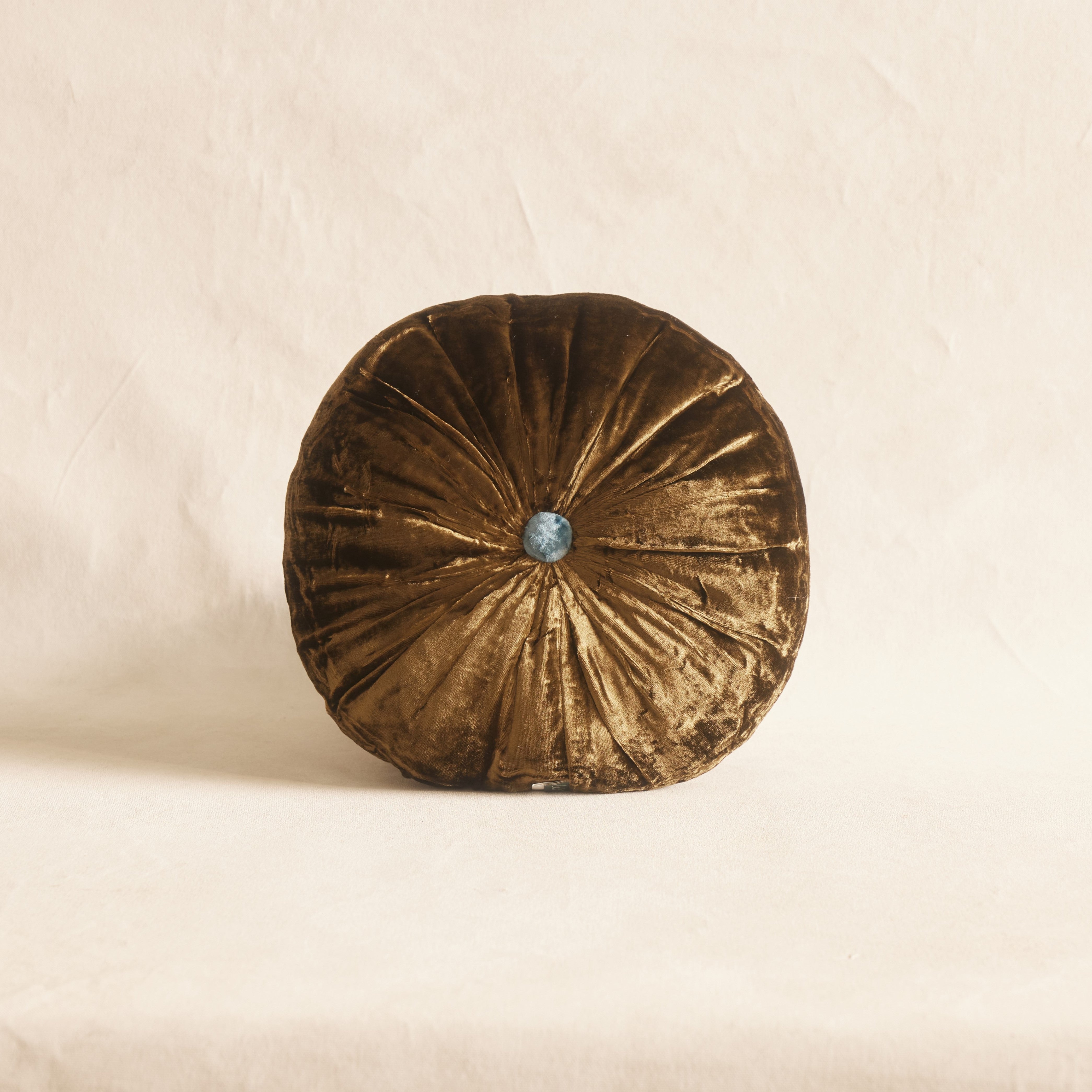 Sweet Circle cushion - Owaka Brown
