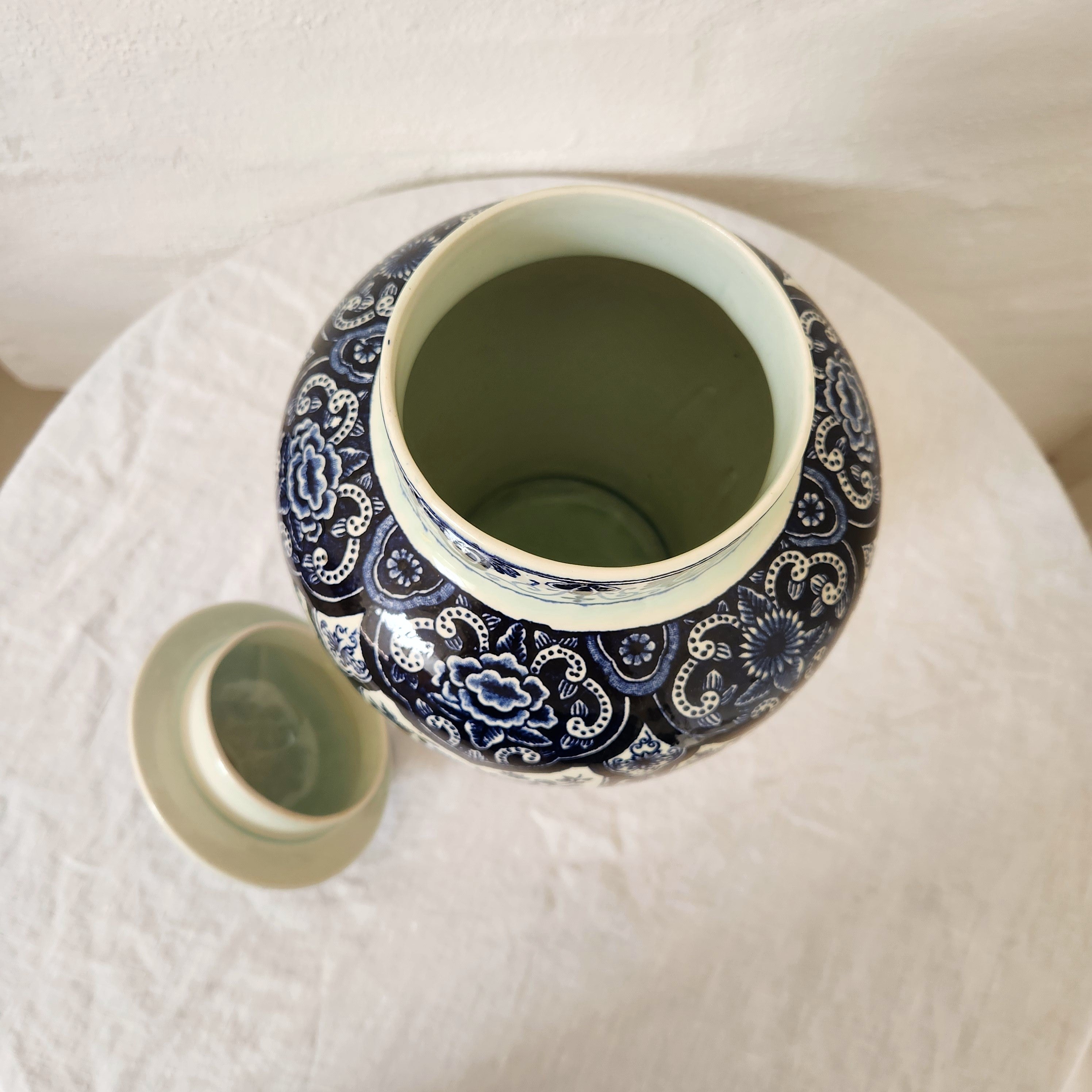 Delft Royal Sphinx Porcelain Vase with lid