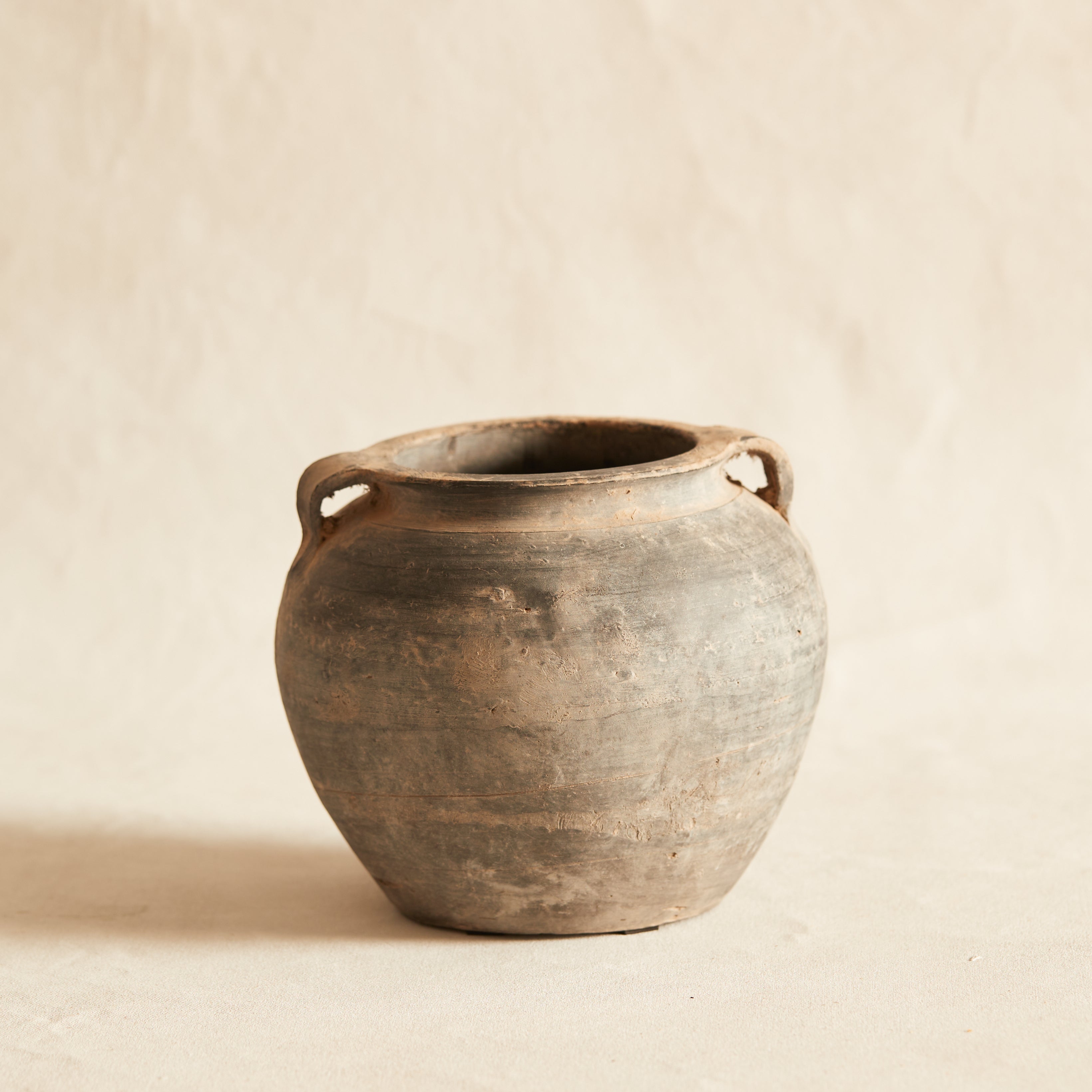 Grey Tofu Pot