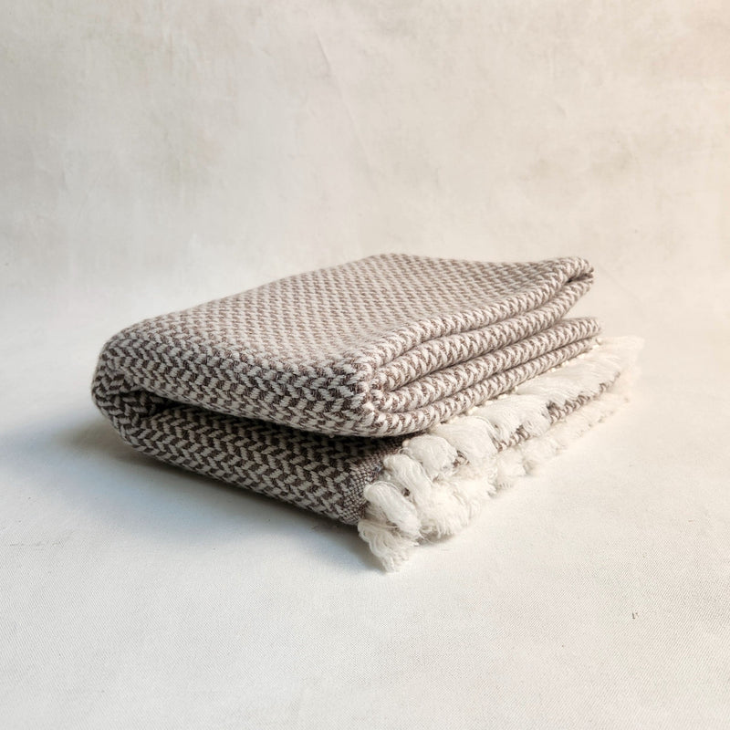 Cashmere Throw - Copenhagen Nutmeg