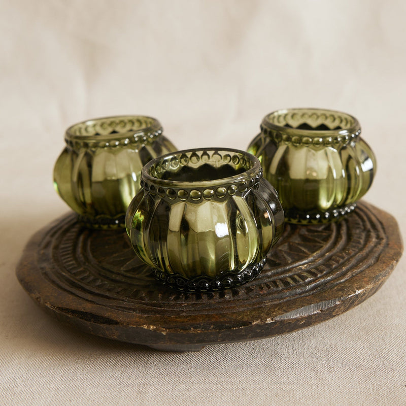 Scalloped Glass Votive – Moss