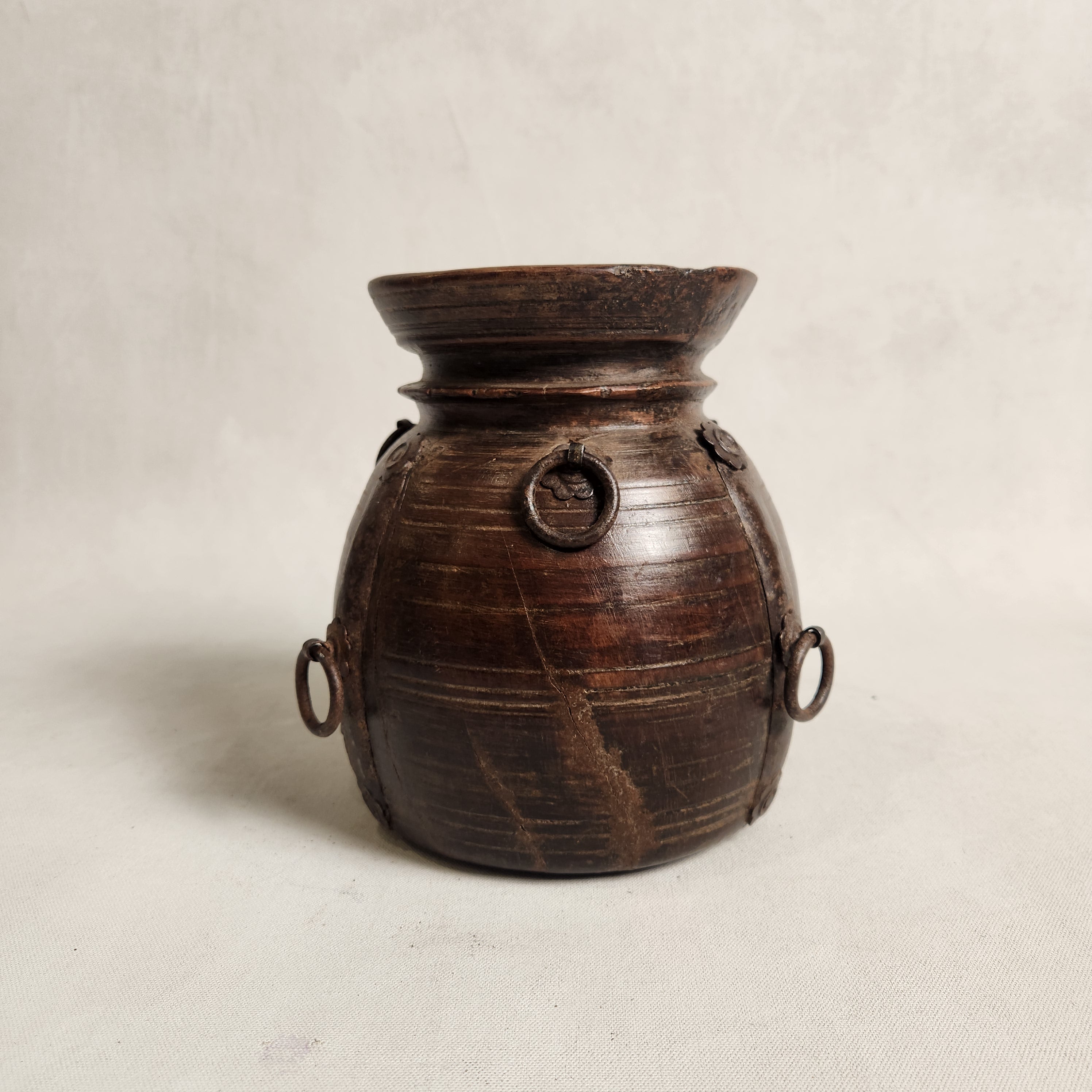 Wooden Naga Pot - Small