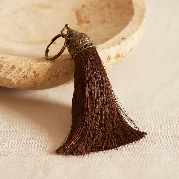 Silky Tassel - Chocolate