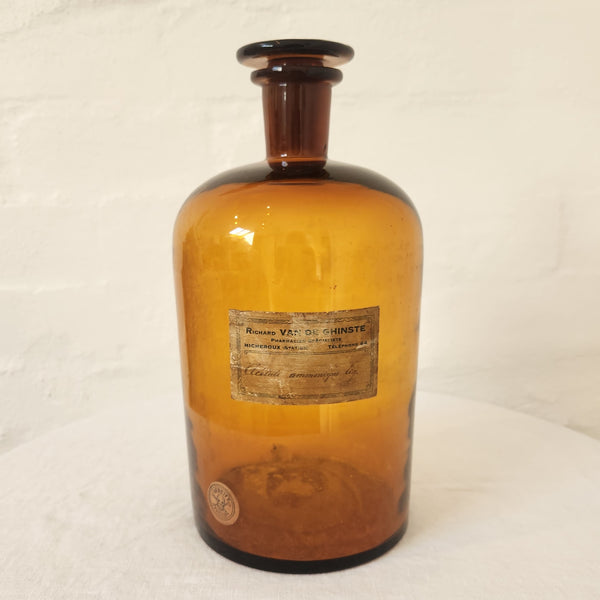 Amber glass bottle with stopper