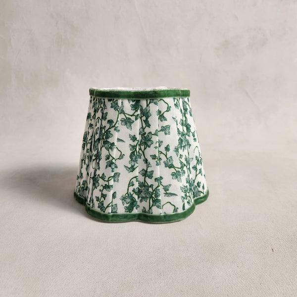 Green & White Ivy Scalloped lampshade