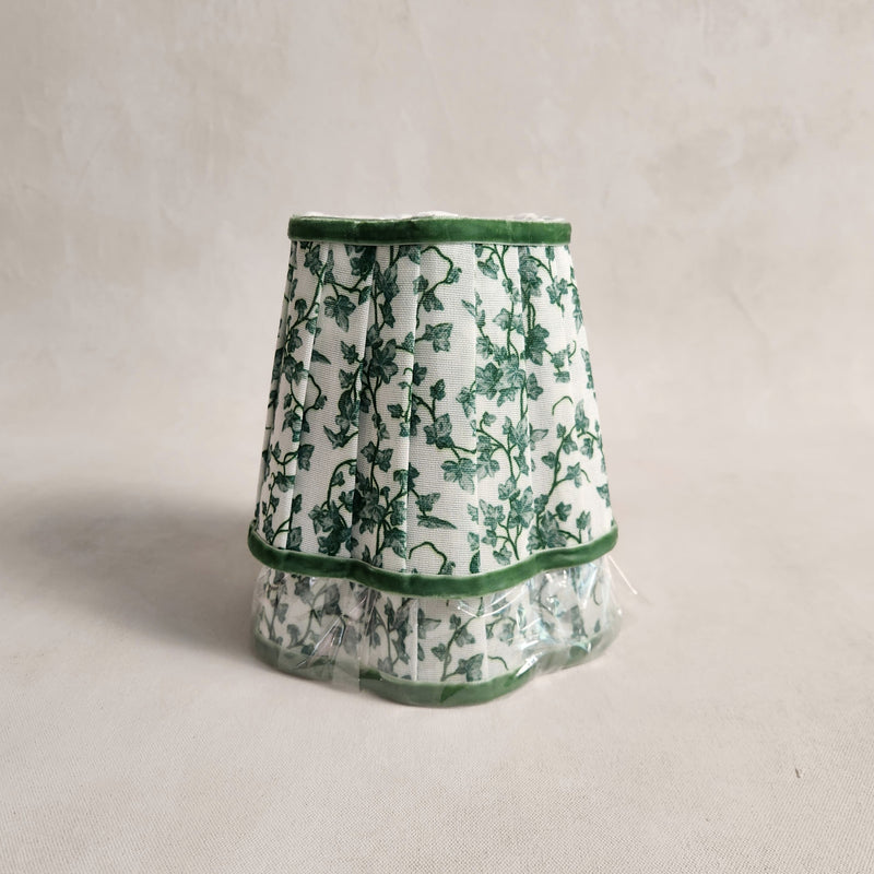 Green & White Ivy Scalloped lampshade