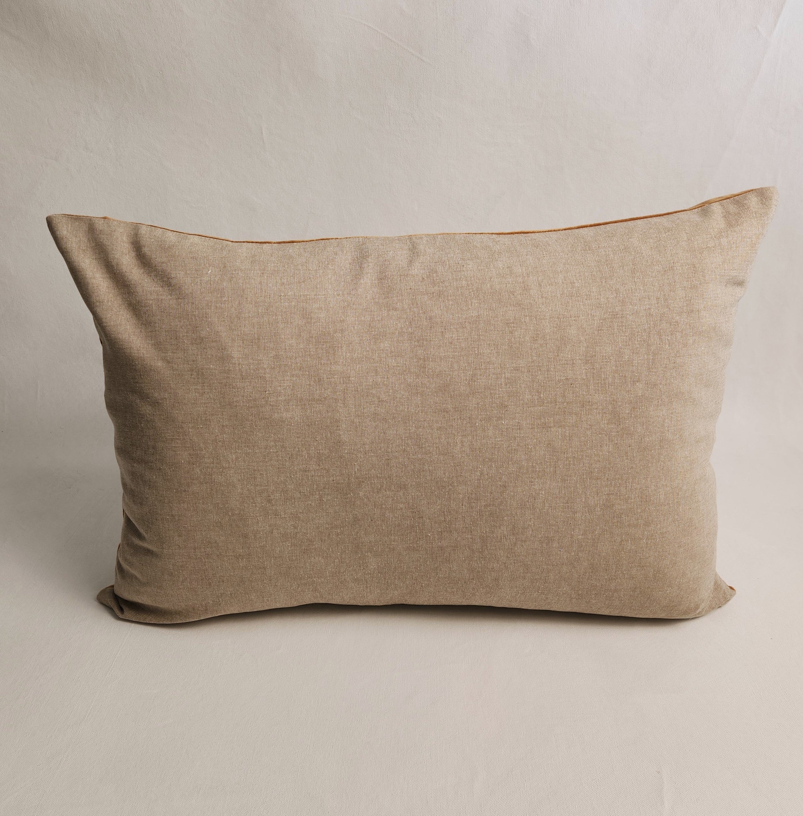 Daisy Cushion - Beige