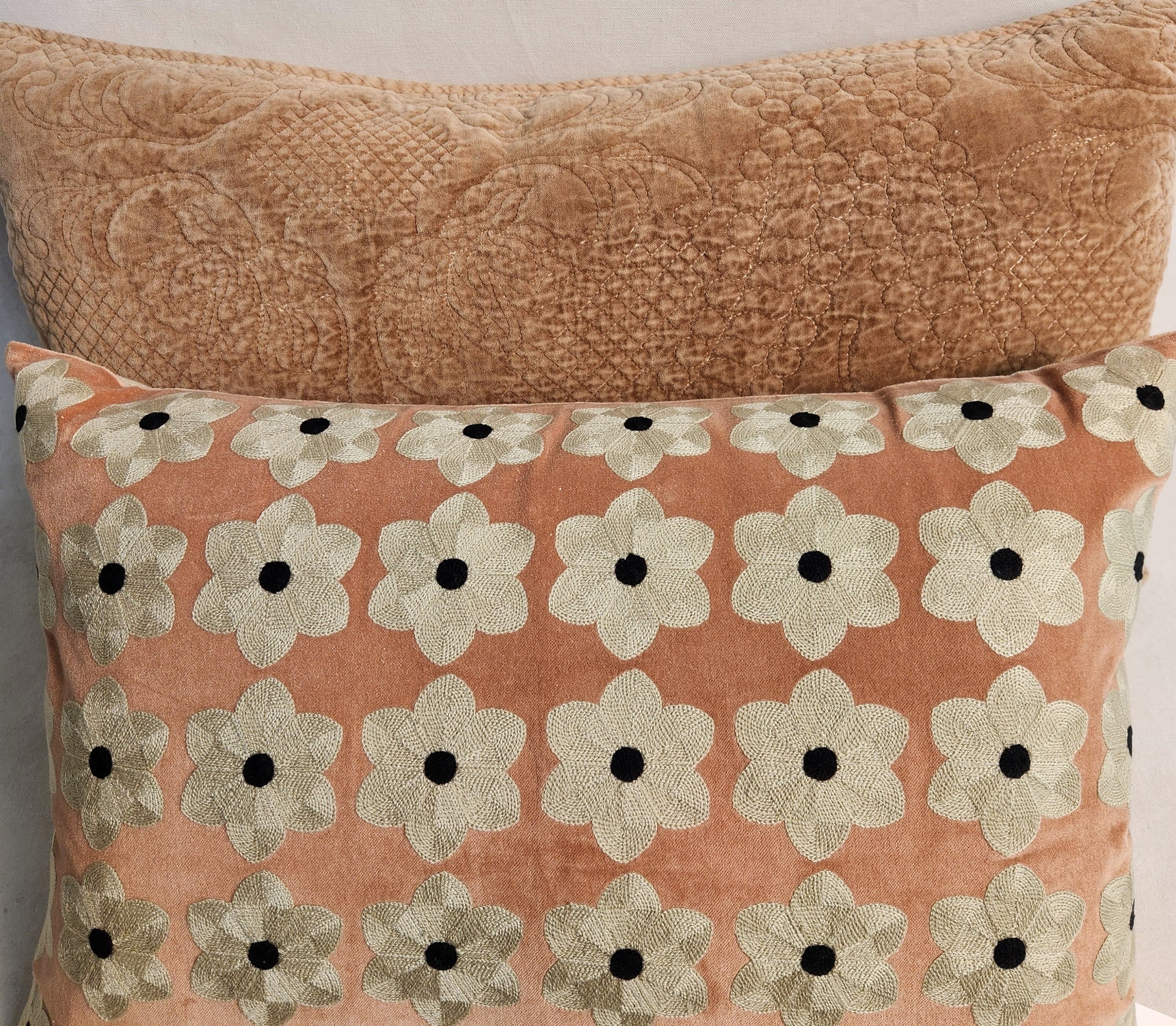 Daisy Cushion - Dusty Pink