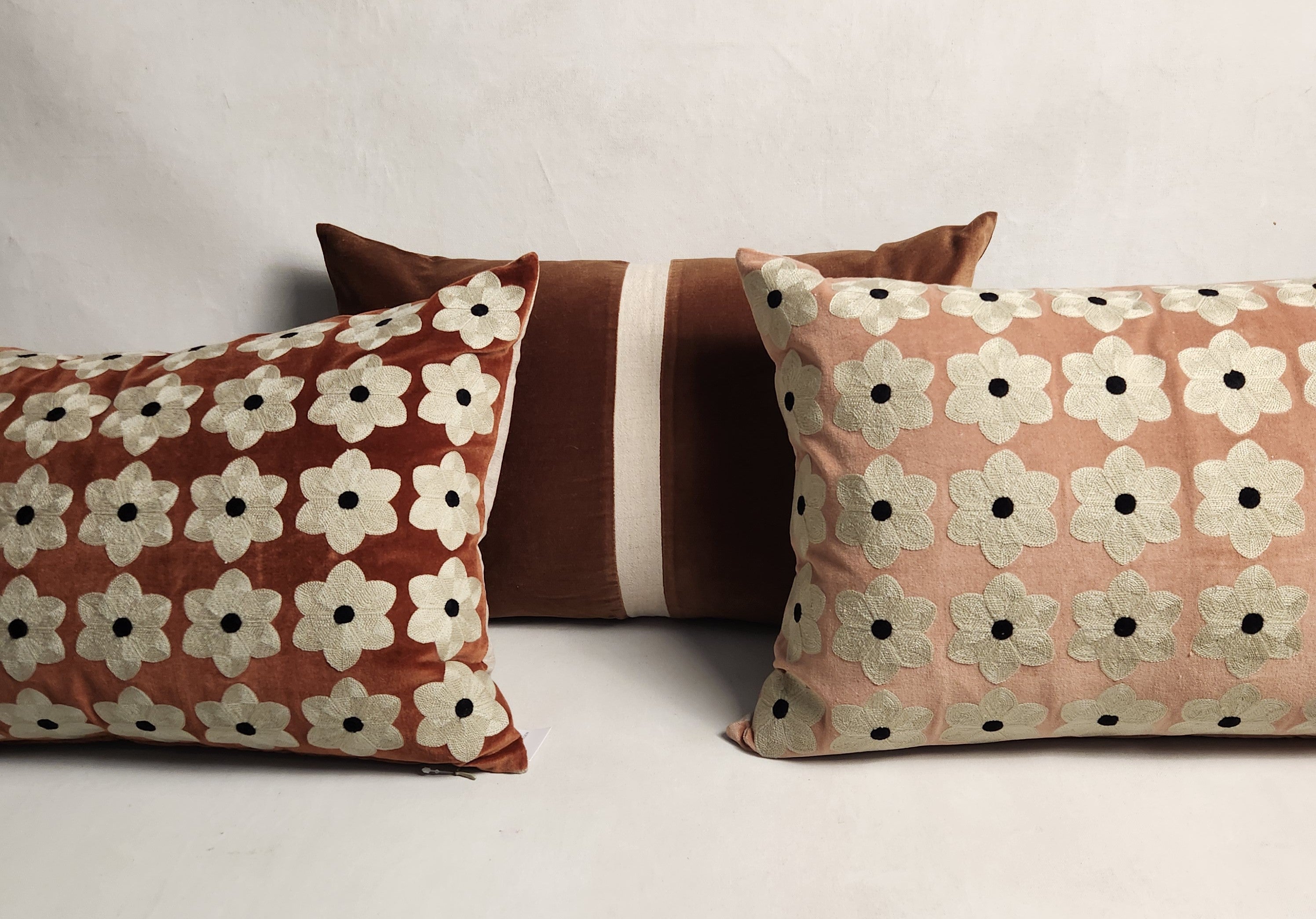 Daisy Cushion - Rust