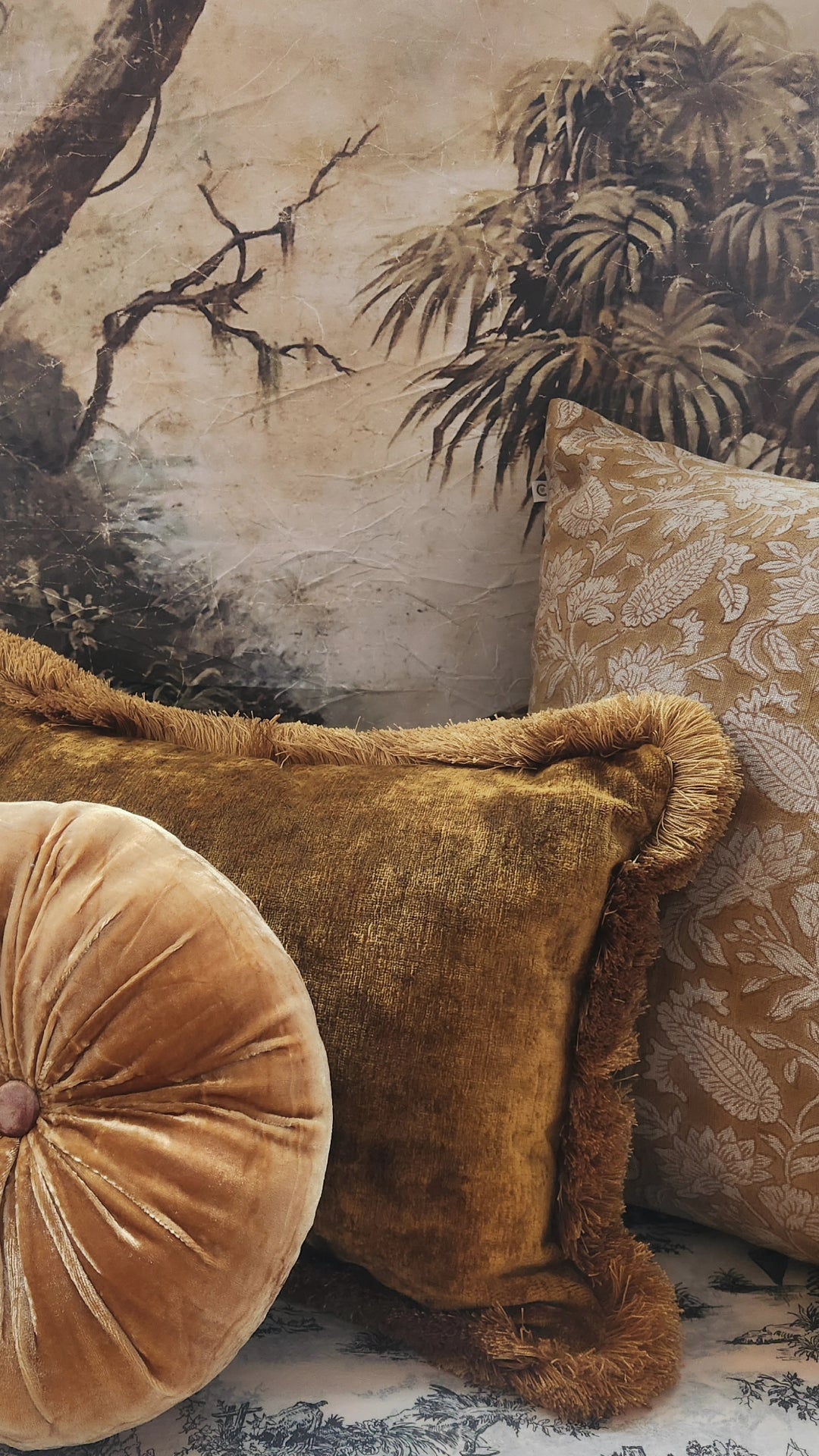 Catherine Martin Topaz Velvet Cushion, Silk fringing