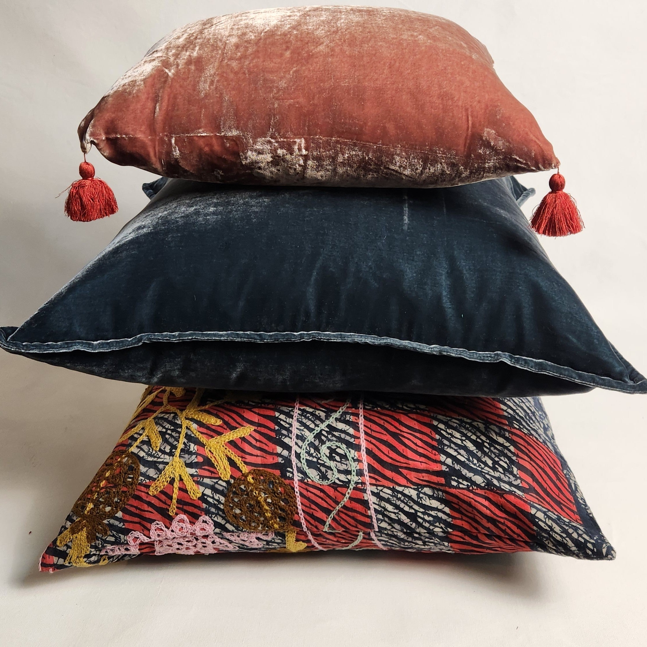 Suzani Cushion #25 - Red, Blue, Yellow 50x50