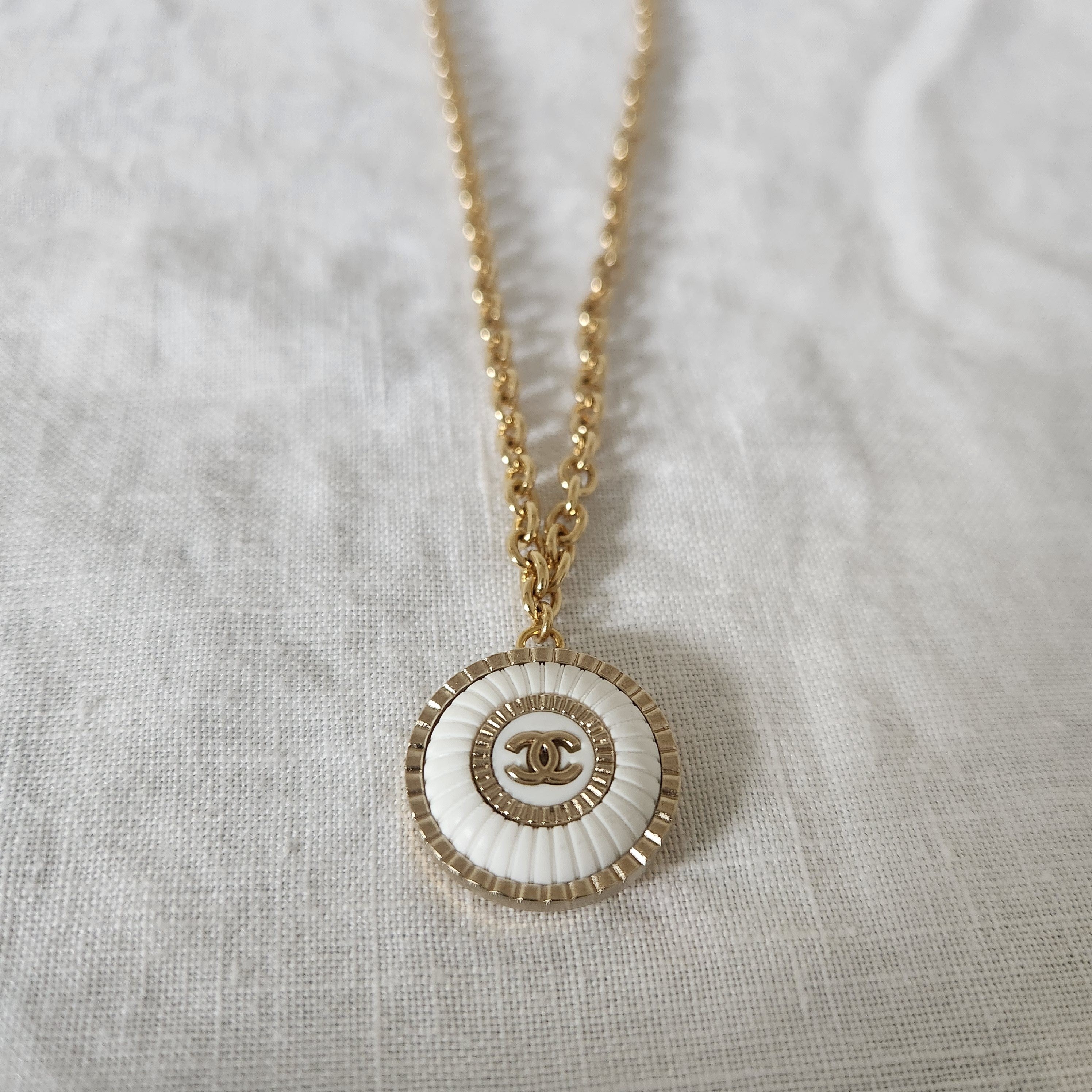 White Pleated Necklace