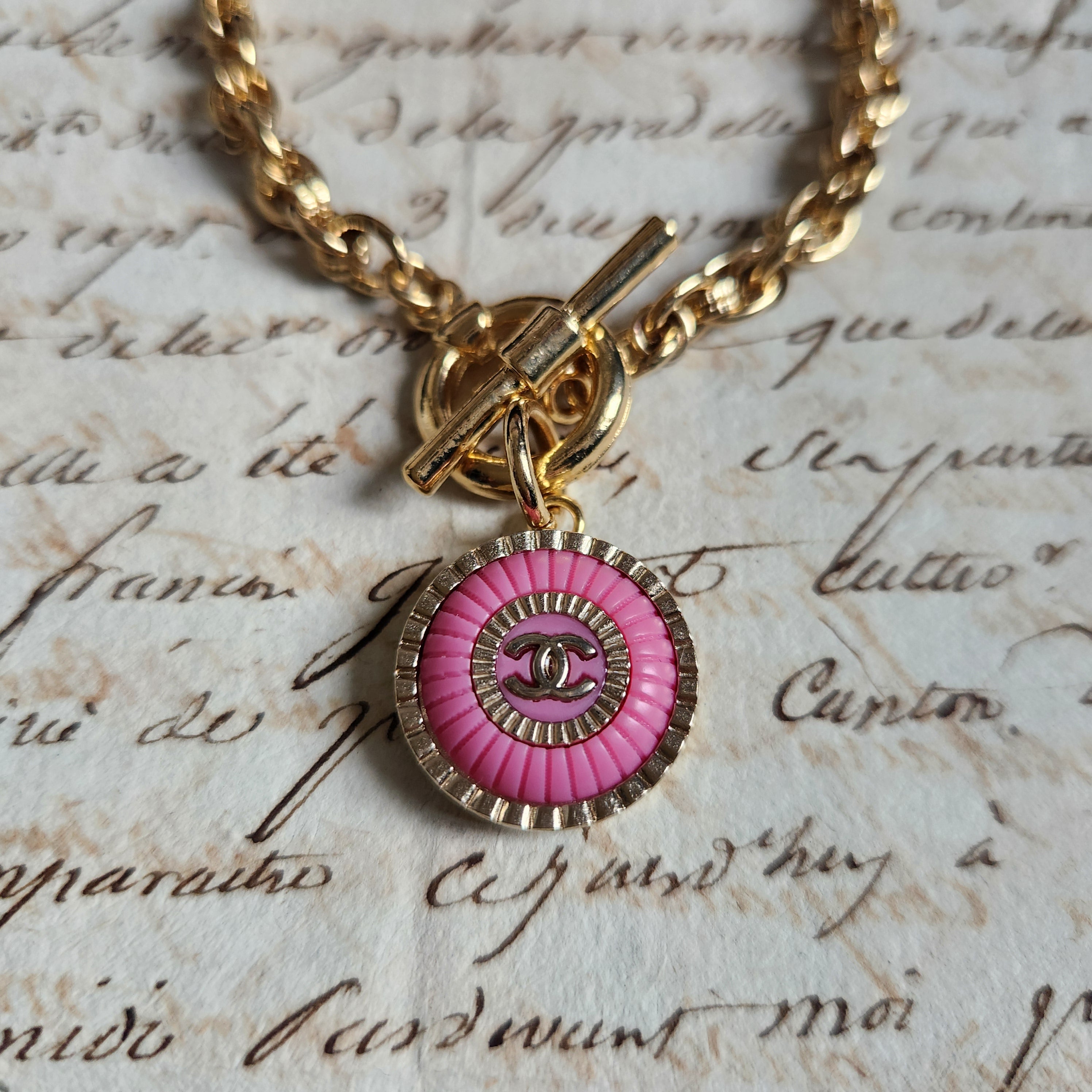 Pink Pleated Pendant T Bar Bracelet