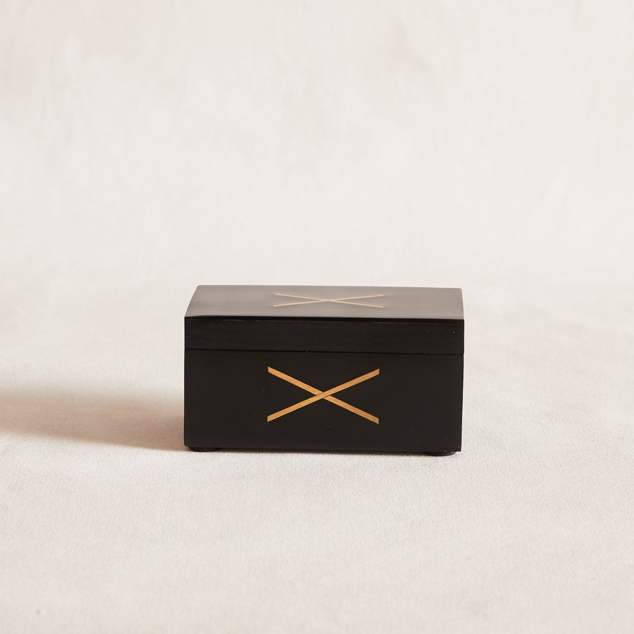 "Kisses" Resin, Horn & Brass Inlay Box
