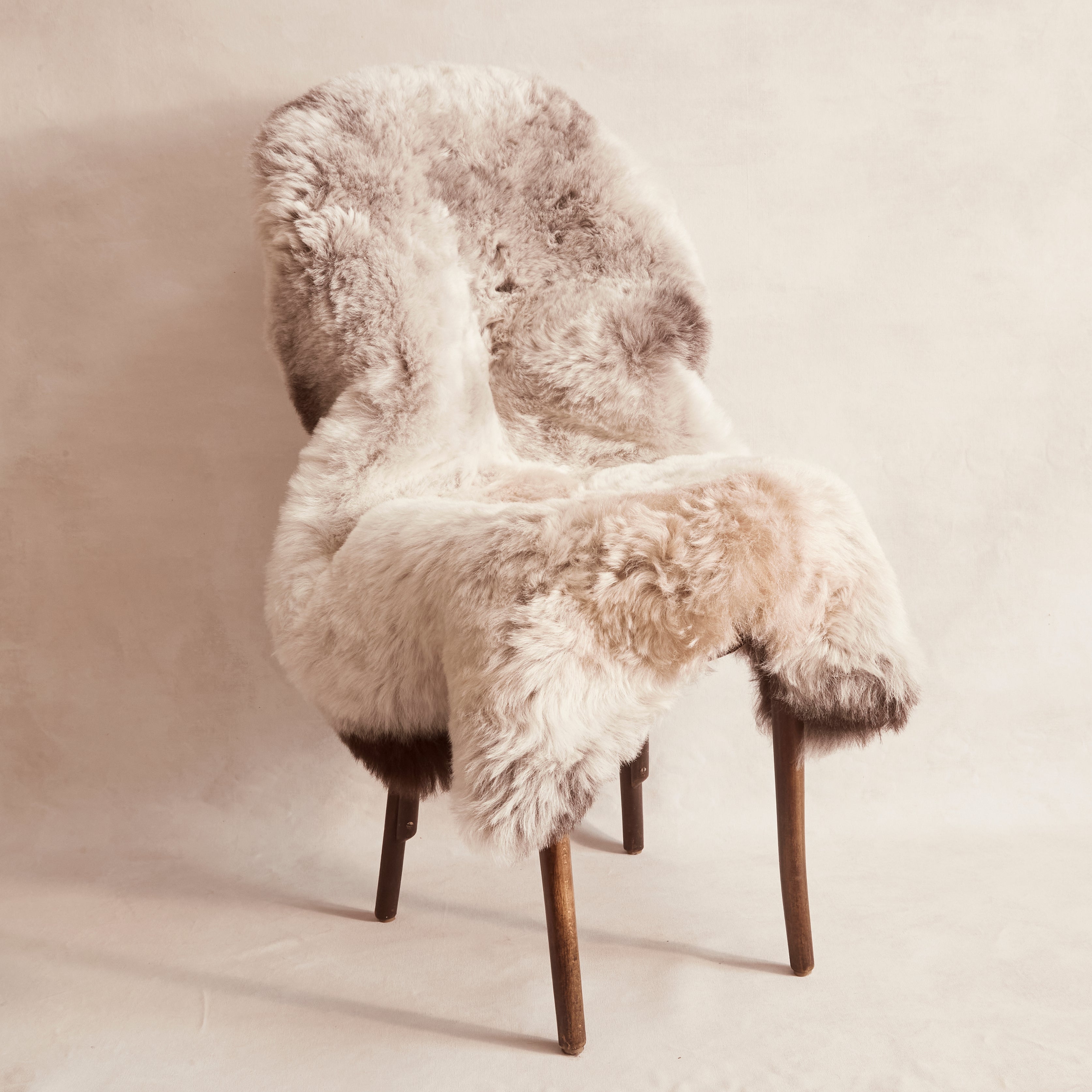 Shorn Icelandic Sheepskin - Dark Edges